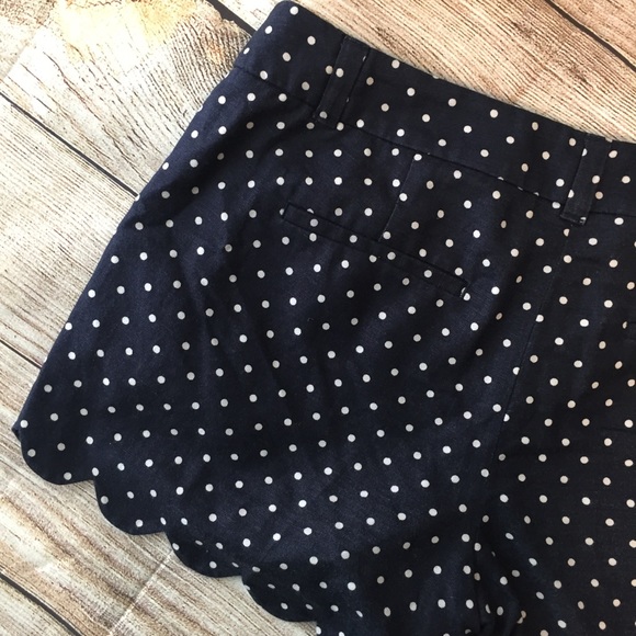 🔥SOLD🔥J CREW • Navy Polkadot Detail Short - Picture 4 of 6